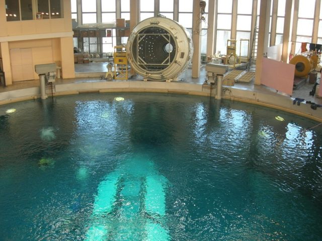 Бассейн гидролаборатория в Звездном городке