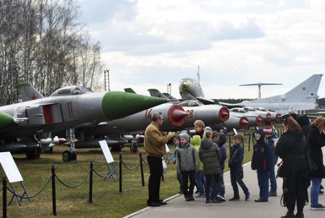 Экскурсия в музей авиации в Монино
