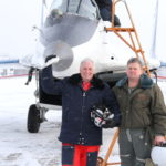 Фото с летчиком после полета на МиГ-29