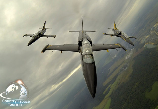 Фото с МАКС2013. Выступление пилотажной группы
