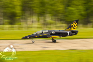 посадка самолета Л-39