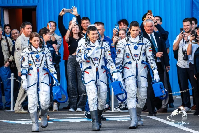 Экипаж СОЮЗ МС-24 тур на Байконур Экипаж СОЮЗ МС-24 тур на Байконур
